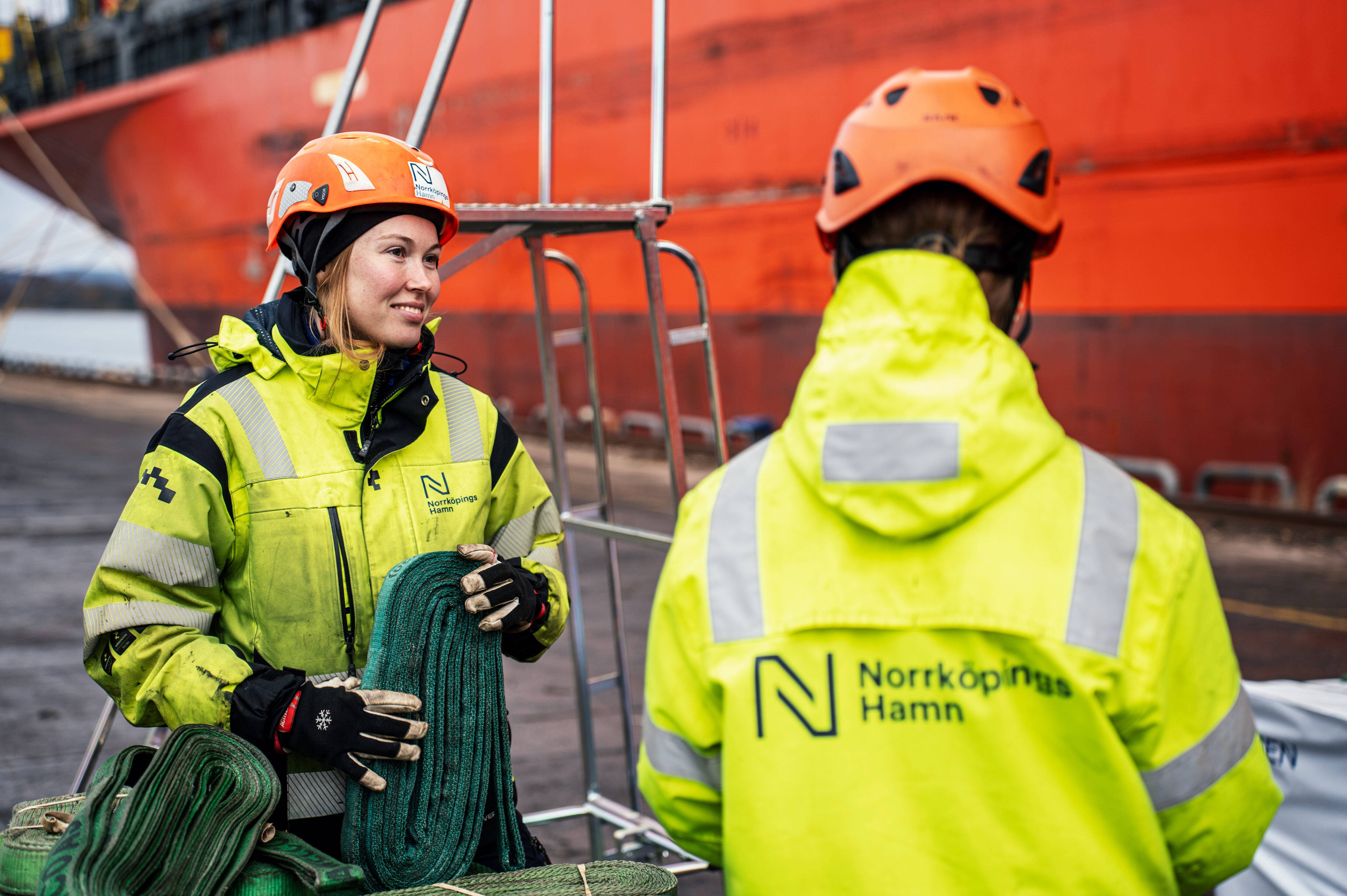 Kvinnliga stuveriarbetare.